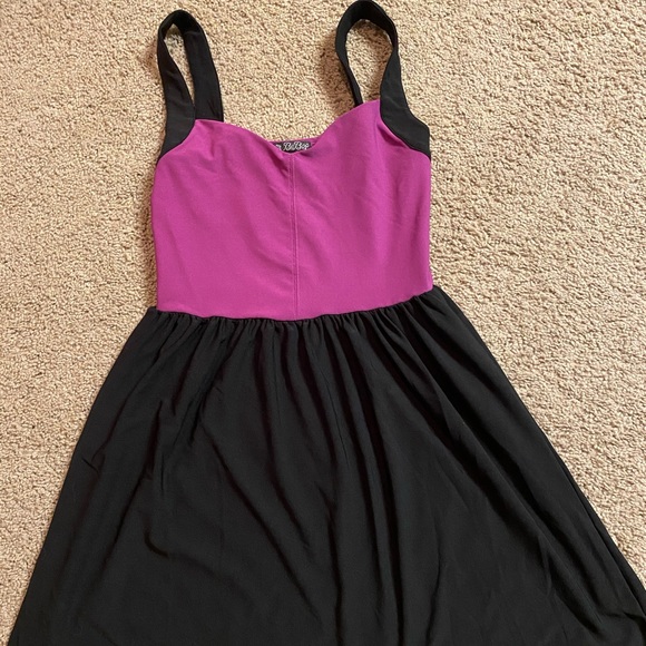 Size Small Dress Bundle - Picture 5 of 8